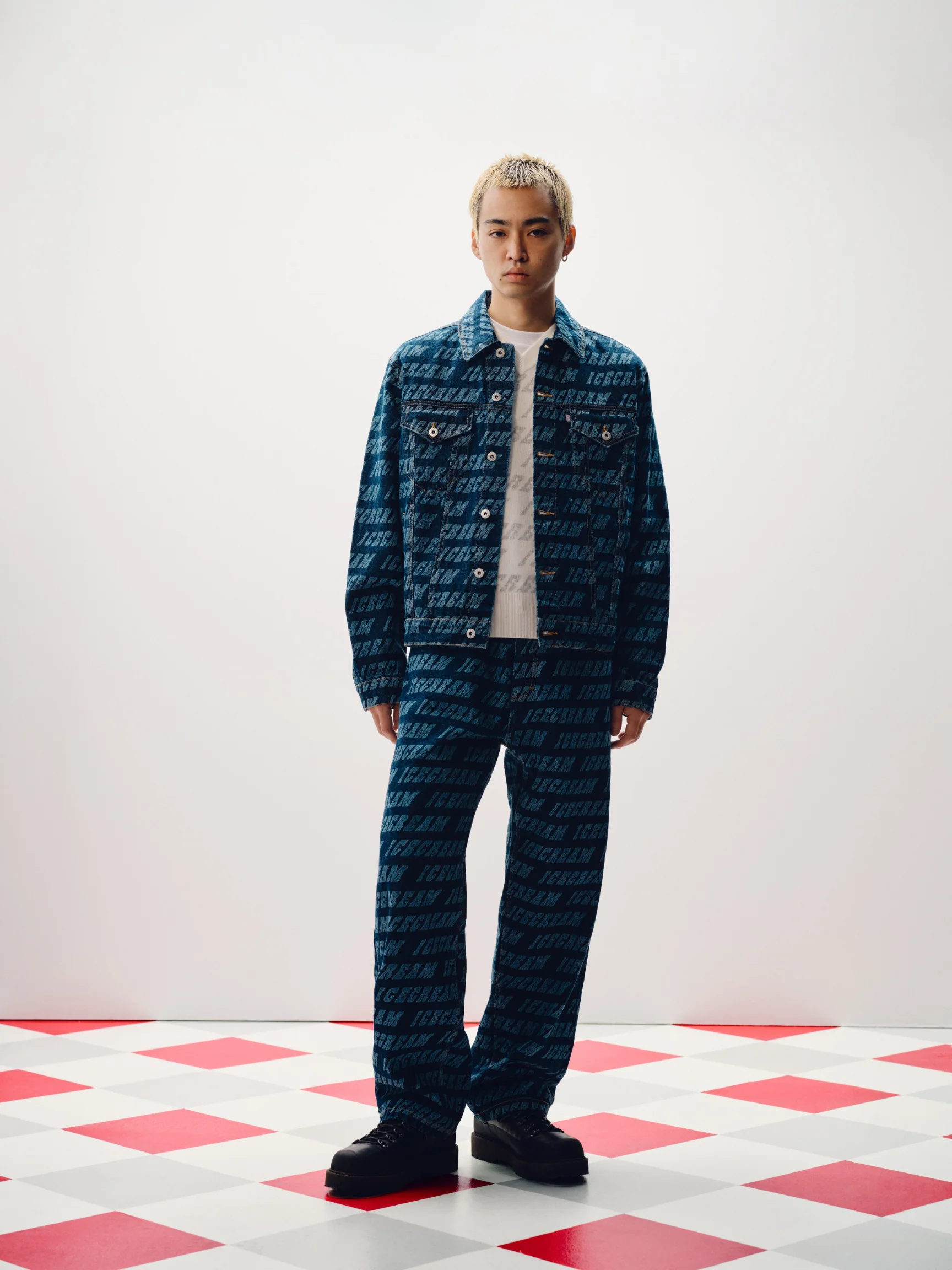 Repeat Logo Double Scoop Denim Pant - Macdery