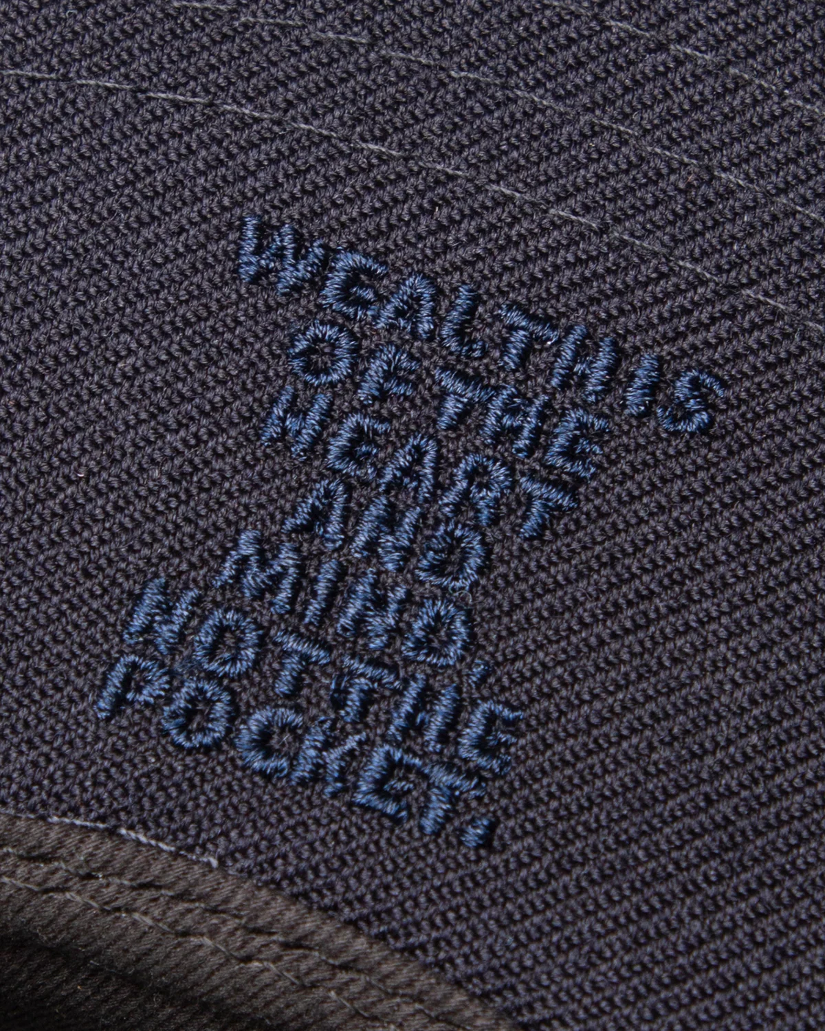 New Era Flying B Fitted Hat - Macdery